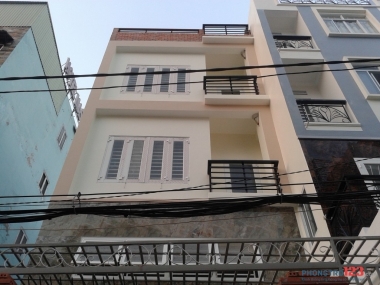 Bán nhà Quận 12 rộng 100m2, ngang 8 dài 16, gần CV Phần mềm Quang Trung
